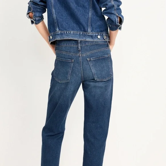 Old Navy Women's Dark and Light Blue Boyfriend Jeans - Picture 5 of 5